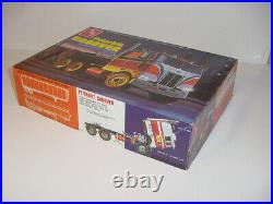 125 AMT Peterbilt Pacemaker 352 Tractor Model Kit WithBox