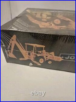 125 Scale AMT Ertl 15043 John Deere 310 Backhoe Loader Sealed Box Shows Wear