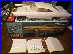 125 Vintage AMT 6625 1965 Pontiac Bonneville Orig George Barris Custom NICE KIT