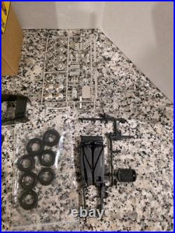 1932 Model B Ford The Deuce 1/25 Model Kit AMT Vintage MIB NEW Unbuilt