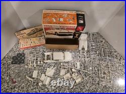 1956 Ford Victoria Hardtop 1/25 Model Kit AMT Vintage MIB NEW Unbuilt