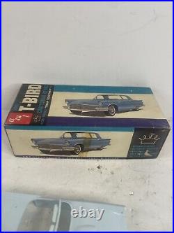 1957 AMT Ford T-Bird Craftsman Series Kit 4037 ORIGINAL NO DECALS