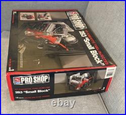 1957 Corvette Fuel-Injected 283 Small Block 16 Model Kit AMT Pro Shop Open Box