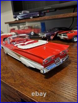 1958 Ford Fairlane 500 Convert. Pro Built Vintage Model Car 1/25 Scale