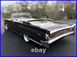 1960 Lincoln Convertible Pro Built Model