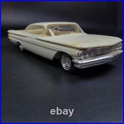 1960 PONTIAC BONNEVILLE VINTAGE AMT MPC 1/25 125 Model Car Kit