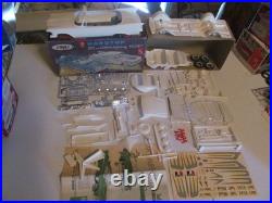 1961 Chrysler Imperial unbuilt AMT Model car