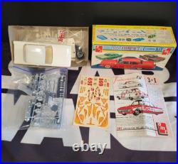 1961 Ford Falcon 61 K-1061 Model Kit AMT 3 Way 1/25 VINTAGE MIB NEW Unbuilt