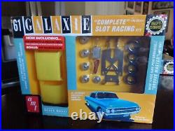 1961 Ford Galaxie Slot Car Kit Amt Round 2 Models 1/25 Sealed