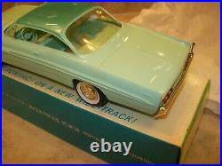 1961 Pontiac Bonneville Promo withbox