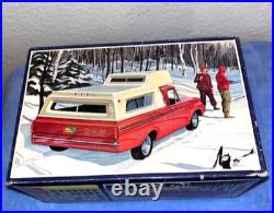 1963 FORD F-100 CAMPER PICK-UP AMT T295-200 Model Kit 125 Sealed Parts plus Box 1963 FORD F-100 CAMPER PICK-UP AMT T295-200 Model Kit 125 Sealed Parts plus Box