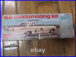 1963 Imperial convertible Model kit AMT unbuilt complete