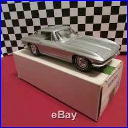 1964 Chevrolet Corvette Coupe, 1/25 scale Dealership promotional mode, Silver/grey