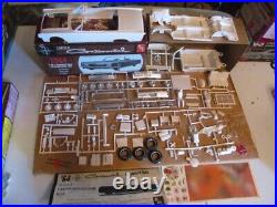 1964 Lincoln Continental convertible Model kit AMT unbuilt original issue