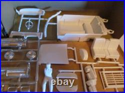 1964 Lincoln Continental convertible Model kit AMT unbuilt original issue