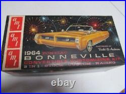 1964 Pontiac Bonneville convertible Model kit AMT unbuilt complete
