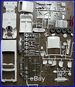 1965 Ford Thunderbird Convertible Plastic Model Kit# 6215-150 Amt 1/25 Scale