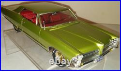 1965 Pontiac Grand Prix 2 Door Hardtop Professional Built Model Kit