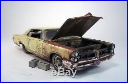 1965 Pontiac Grand Prix Pro Built Weathered Barn Find Junker Custom 1/25 AMT