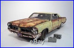 1965 Pontiac Grand Prix Pro Built Weathered Barn Find Junker Custom 1/25 AMT