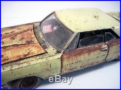 1965 Pontiac Grand Prix Pro Built Weathered Barn Find Junker Custom 1/25 AMT