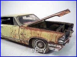 1965 Pontiac Grand Prix Pro Built Weathered Barn Find Junker Custom 1/25 AMT