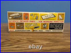 1965 Thunderbird Hardtop 1/25 Missing 1 Screw Unbuilt Vintage AMT Model