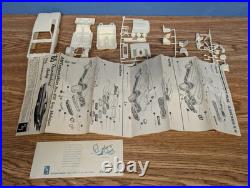 1965 Thunderbird Hardtop 1/25 Missing 1 Screw Unbuilt Vintage AMT Model