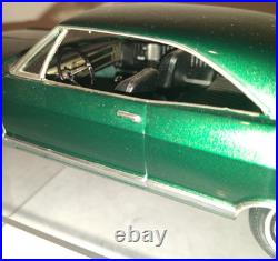 1966 Buick Woldcat 2 Door Hardtop Professional Built Screw Model Kit