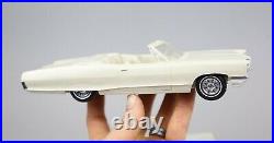 1966 Pontiac Bonneville Convertible Dealer Promo Car Ivory 1/25 Scale With Box