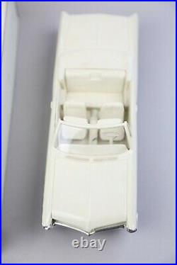 1966 Pontiac Bonneville Convertible Dealer Promo Car Ivory 1/25 Scale With Box