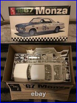 1967 Amt Corvair Monza Hardtop Model Car Kit Scale 1/25 # 5727-170, New-nice