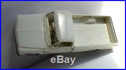 1967 CHEVROLET C10 FLEETSIDE PICKUP TRUCK PROMO MODEL WHITE AMT