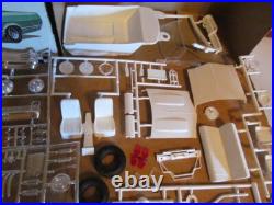1967 Ford Galaxie convertible Model kit AMT unbuilt complete