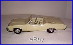 1968 Chevrolet Ss 427 Convertible Promo Model Car 1/24 Scale Amt