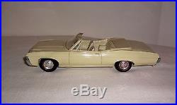 1968 Chevrolet Ss 427 Convertible Promo Model Car 1/24 Scale Amt