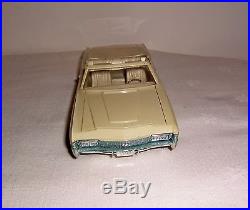 1968 Chevrolet Ss 427 Convertible Promo Model Car 1/24 Scale Amt