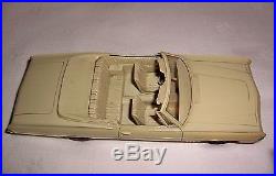 1968 Chevrolet Ss 427 Convertible Promo Model Car 1/24 Scale Amt