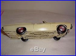 1968 Chevrolet Ss 427 Convertible Promo Model Car 1/24 Scale Amt