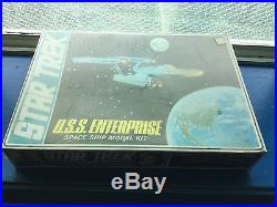 1968 amt Star Trek u. S. S enterprise model kit sealed rare. Free shipping