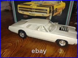 1969 AMT Ford Galaxie Bumbles Bee Gary Bumbles Barris Drag Model Kit 1/25