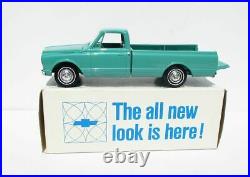 1969 Chevrolet CST/10 Fleetside Pickup Truck Promo in Green by AMT Mint in Box