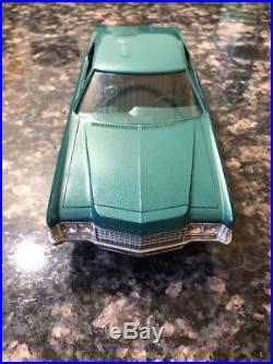 1971 Chevy Impala 454 Gm Dealership Plastic Promo Car 1/25 Model Amt Mpc Johan