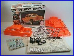 1973 AMT Plastic Model Kit'54 Chevy Highboy (H-1375) 125 Scale