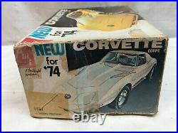 1974 CORVETTE Model 1/25 Scale 454 V8 Engine (vintage) by AMT COMPLETE