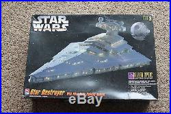 1995 AMT/ERTL Star Wars Star Destroyer with Fiber Optic Lighting System