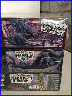 1996 Amt Ertl Model Kits Set Of 3 Gigantics Diorama Scorpion Tarantula Mantis