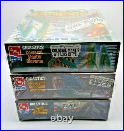 1996 Amt/ertl Set Of 3 Gigantics Diorama Scorpion Tarantula & Mantis Model Kits