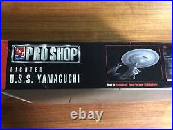 1999 AMT ERTL Pro Shop Star Trek Lighted U. S. S. Yamaguchi Model Kit #30038 New