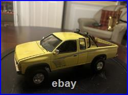 1/20 Built AMT Nissan Hardbody 4WD SE Pickup